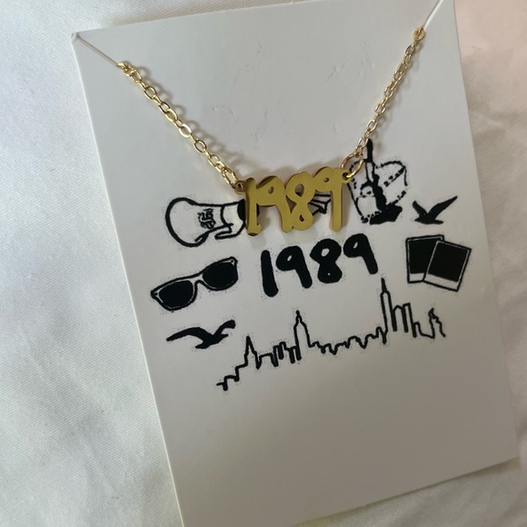 Taylor Swift 1989 Era Necklace - Gold available - Brand New - Picture 6 of 10
